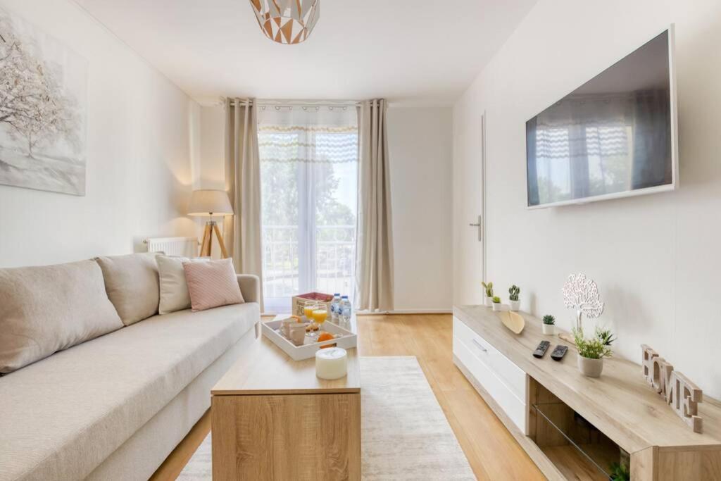 Courcouronnes L'Elysee - Easy Check-In - Arrivee Autonome - Place Parking Privative - T2 Surequipe - Wifi - Netflix 아파트 외부 사진