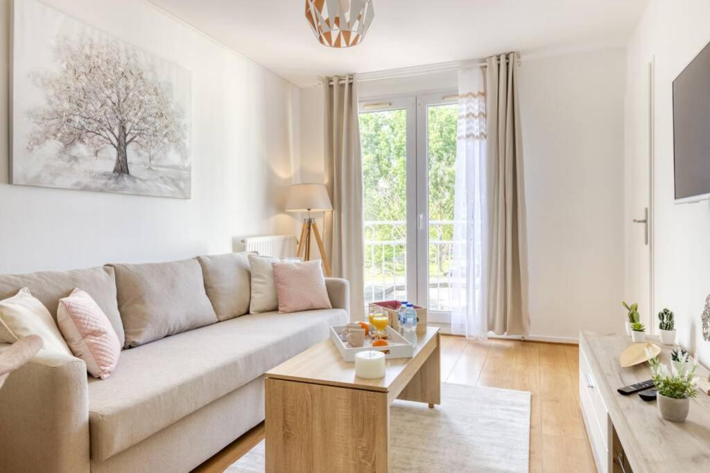 Courcouronnes L'Elysee - Easy Check-In - Arrivee Autonome - Place Parking Privative - T2 Surequipe - Wifi - Netflix 아파트 외부 사진