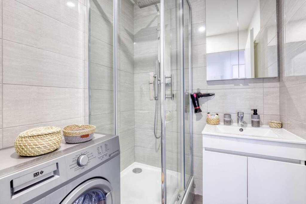 Courcouronnes L'Elysee - Easy Check-In - Arrivee Autonome - Place Parking Privative - T2 Surequipe - Wifi - Netflix 아파트 외부 사진